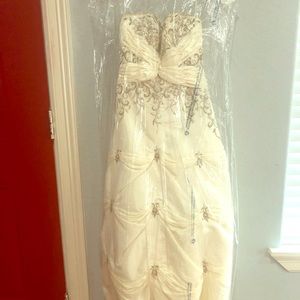Wedding dress